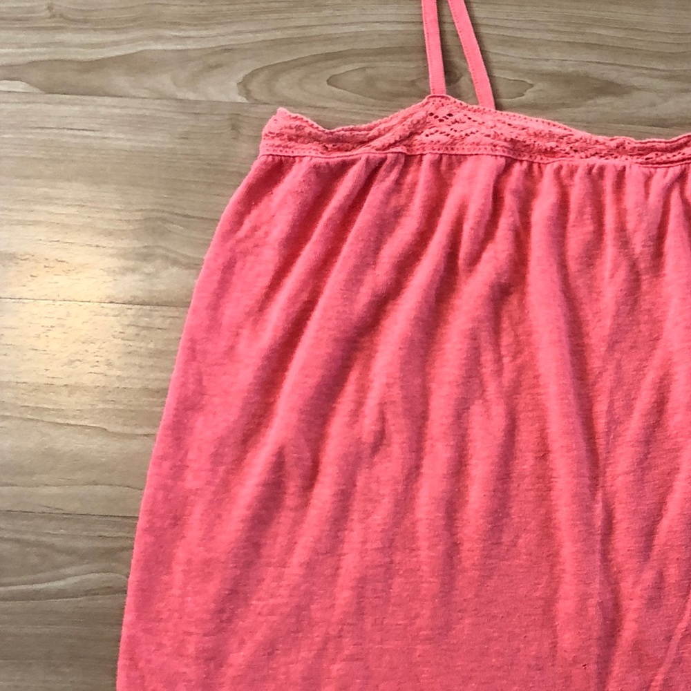 Salmon tank top large
